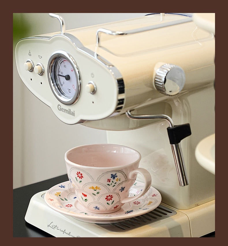 Vintage INS-style floral ceramic cup with high aesthetic appeal